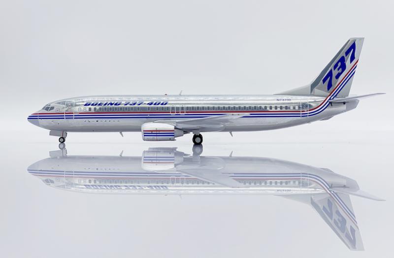 1:200 JC Wings BOEING B737-400 Passenger Airplane Diecast Aircraft Model