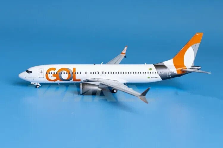 1:200 GeminiJets GOL BOEING 737 MAX 8 Passenger Airplane Diecast Aircraft Model
