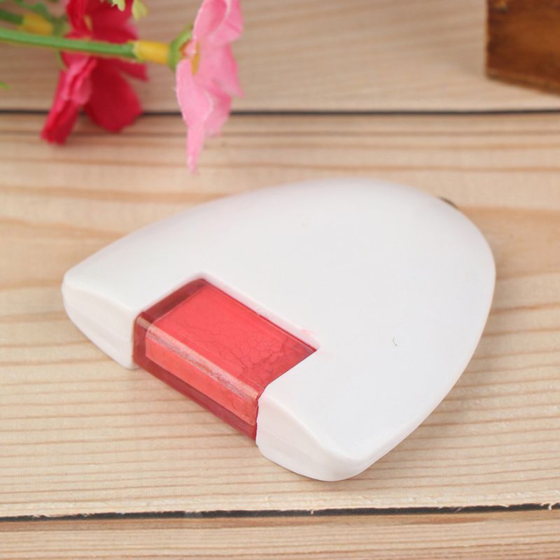 Tailors Chalk Plastic Red White Blue Sewing Tools Triangular Wheel Markers 6x6cm
