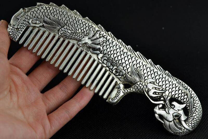 Exquisite Chinese old Tibetan silver carving dragon head comb