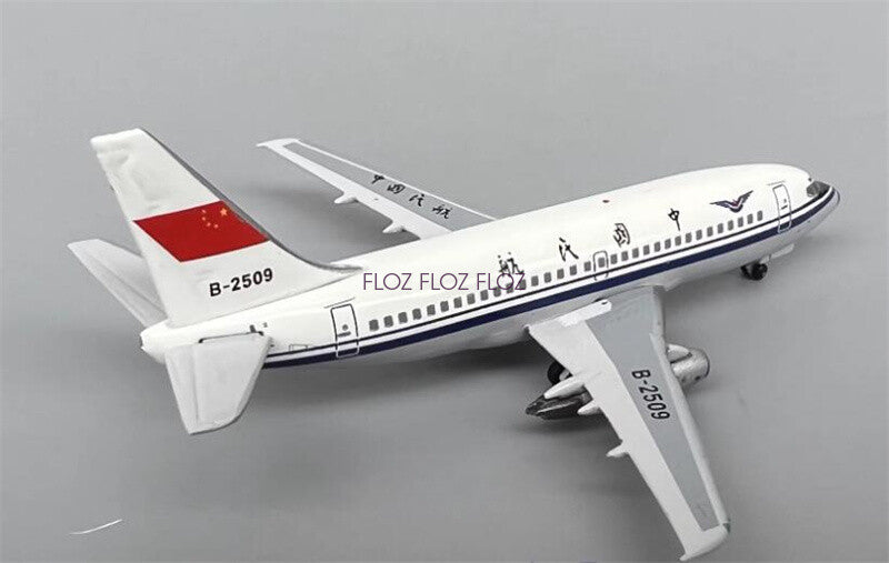 Yu ModeL CAAC for Boeing B737-200 B-2509 1:400 Aircraft Pre-built Model