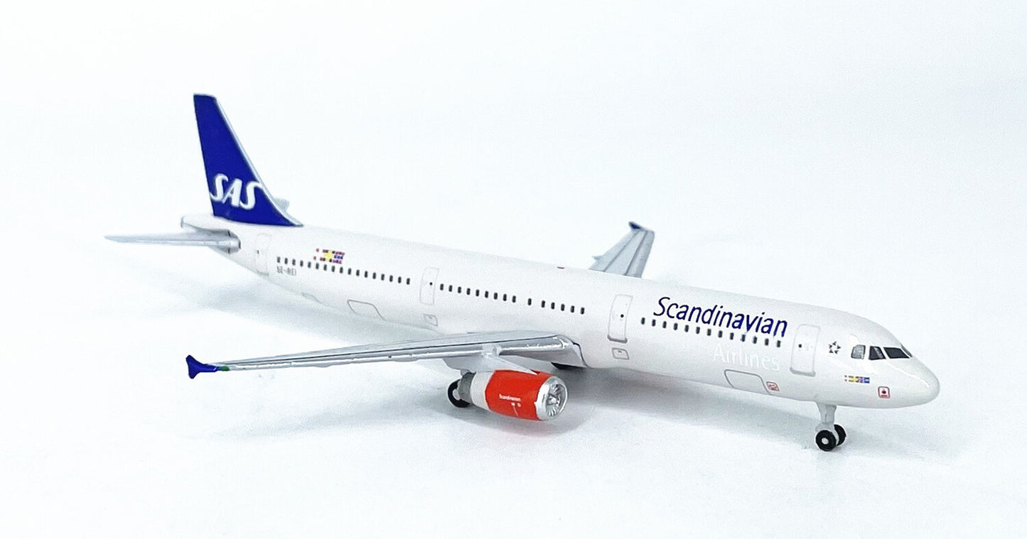 1:500 StarJets SAS Scandinavian AIRBUS A321 Airplane Diecast Aircraft Model