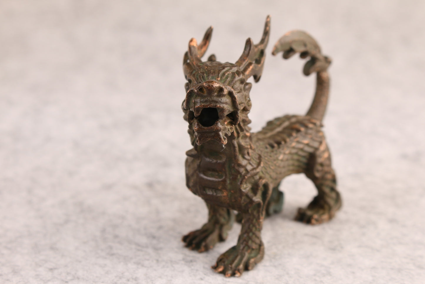 Chinese Collection Handmade cast kirin figure Statue table decoration tea pet