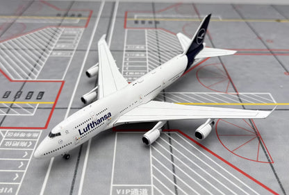 1:400 YY Wings Lufthansa BOEING 747-400 Passenger Aircraft Diecast Plane Model