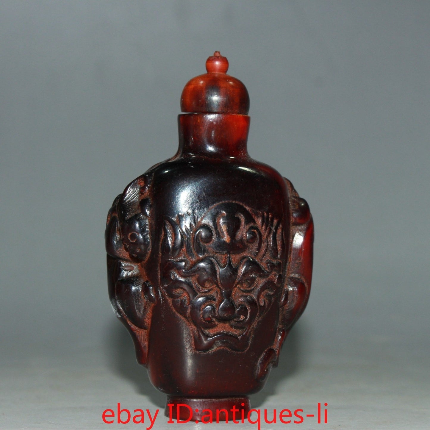 Early Chinese Collection of Natural Ox-Horn Animal Head Snuff Bottles