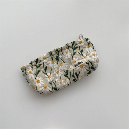 Embroidery Cosmetic Bag Clutch Bag Large Makeup Organizer Pouch 5*18*25 CM 50G