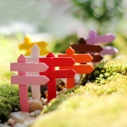 Figurines Mini10 Pcs Wood Crafts Signpost Garden Ornament Resin Crafts Decor
