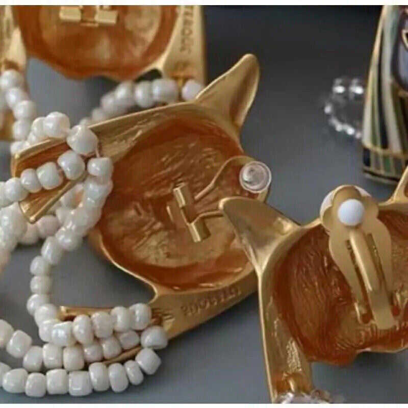 1 Pair of Exquisite Egyptian Cat-shaped Ear Clips Earrings Women