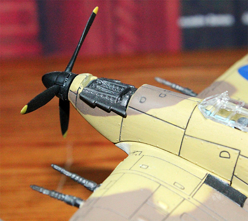 WWII RAF Hawker Hurricane 1/172 Plane Diecast Aircraft model FOV Limited C