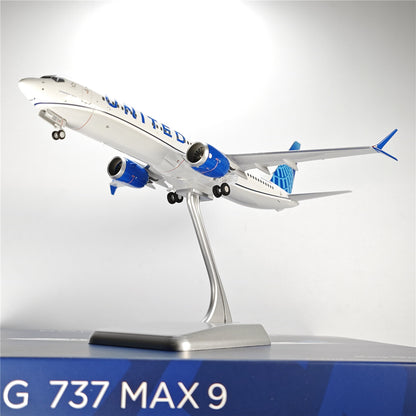 1:200 NG Models United Airlines Boeing 737 MAX 9 N37555 Diecast Aircraft Model