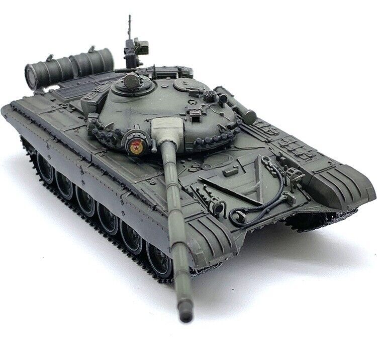 1:72 ARTISAN T-72A Main Battle Tanks Plastic Diecast Military Armor Model