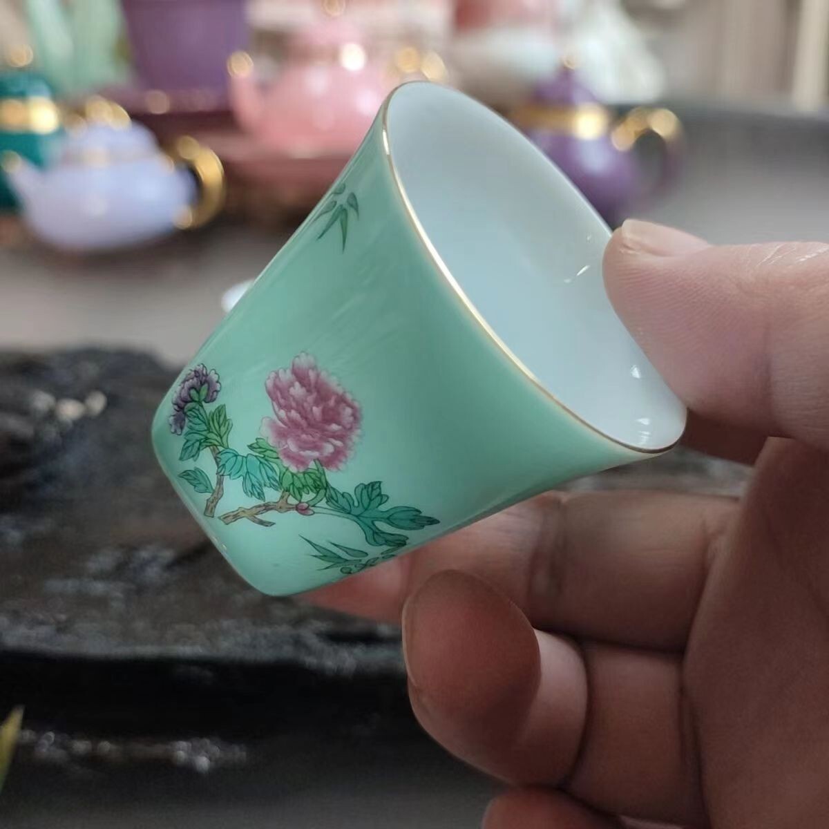 chinese jingdezhen porcelain famille rose tea cup :green flower