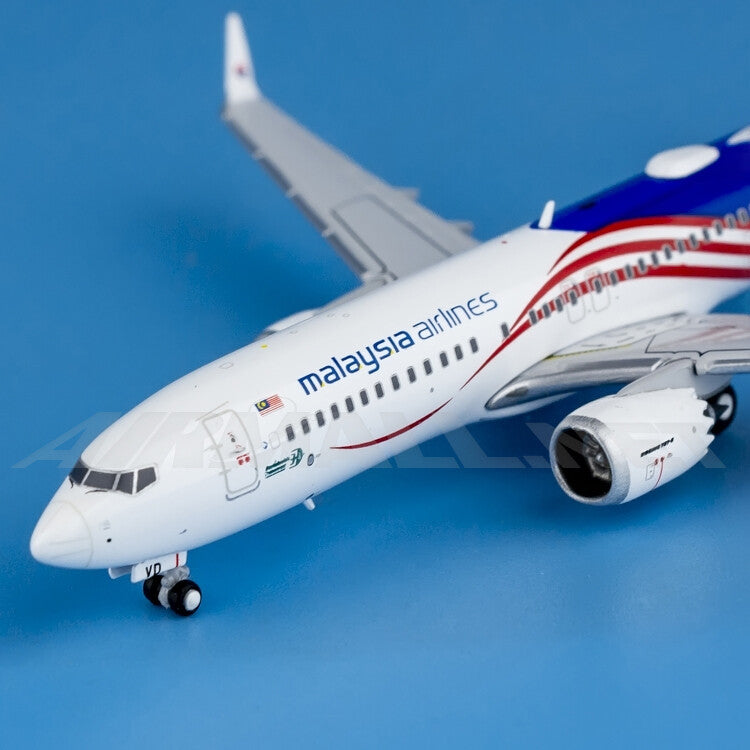 1:400 JC Wings Malaysia Airlines Boeing 737 MAX 8 Diecast Aircraft Model