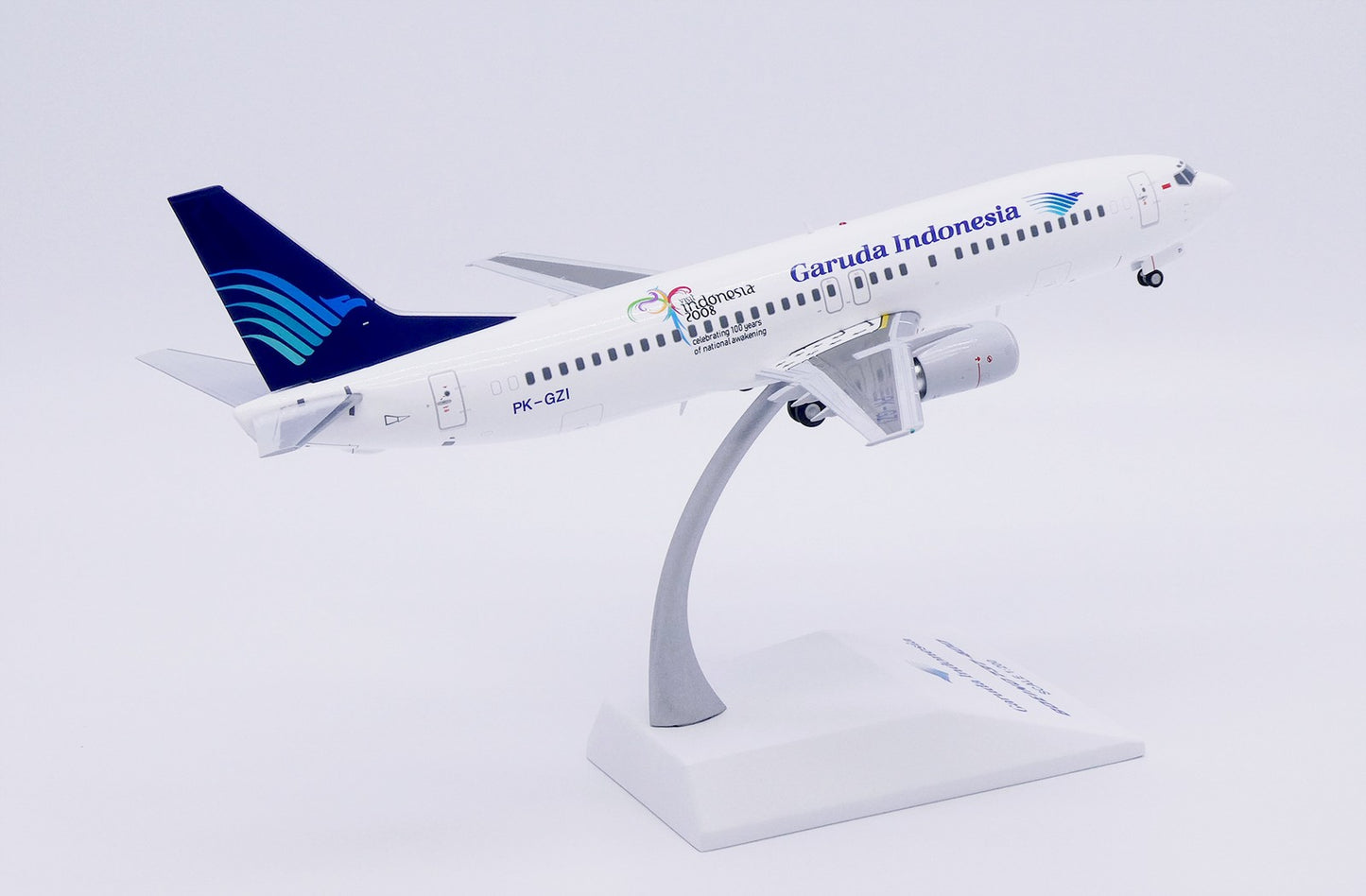 1:200 JC Wings Garuda Indonesia Boeing 737-800 Airplane Diecast Aircraft Model