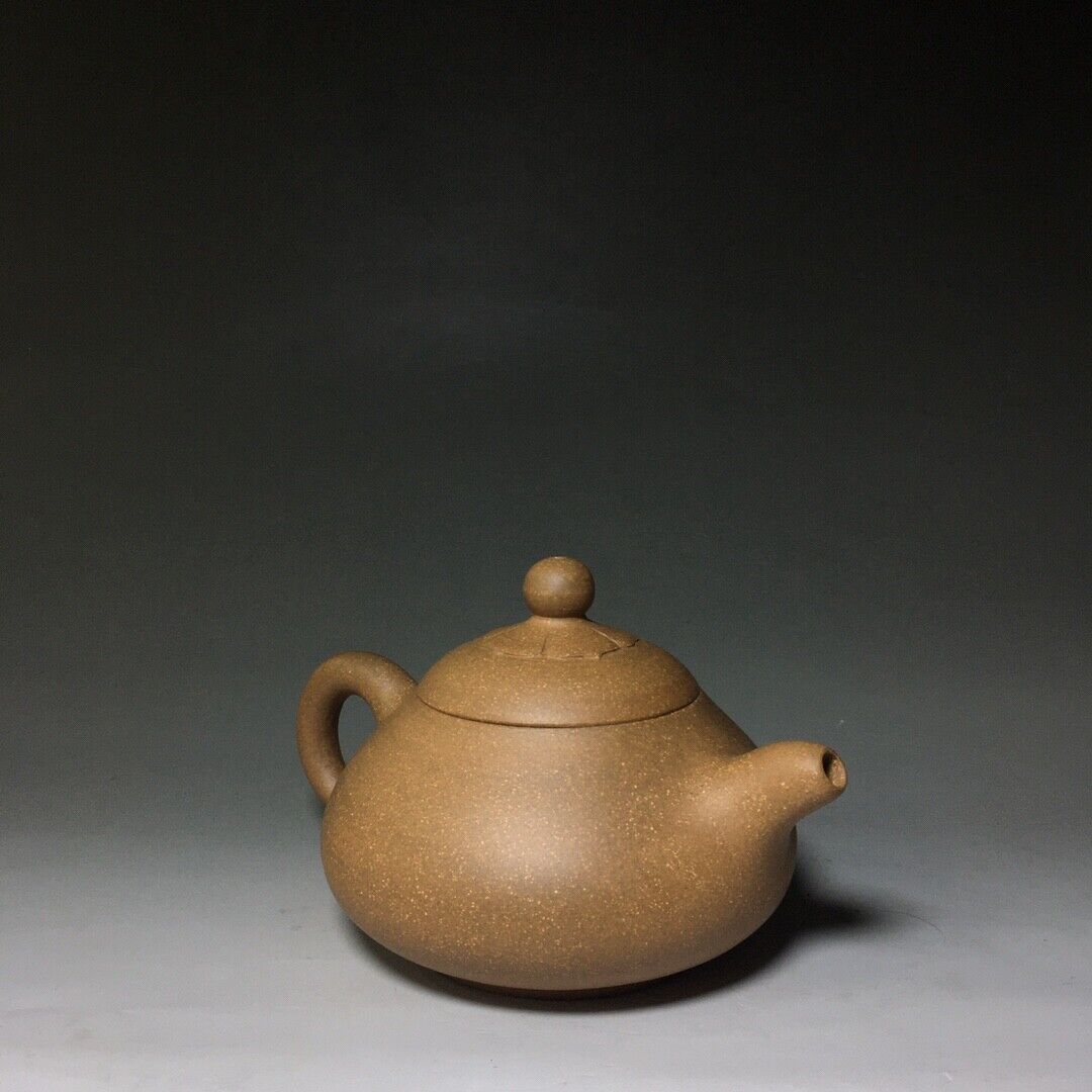 Chinese Yixing Zisha Clay Handmade Exquisite Teapot （玉乳 底款：伟萍）