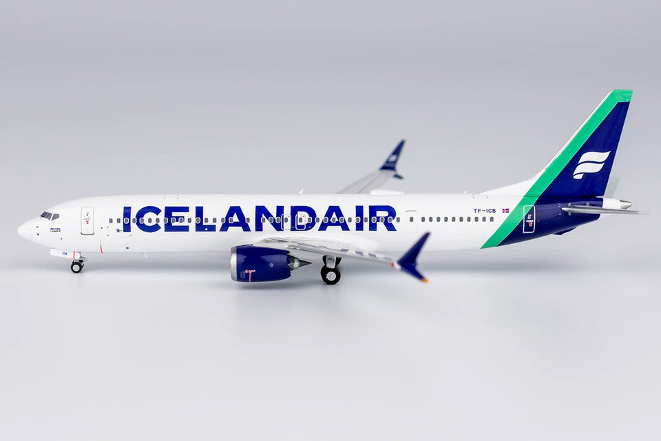 1:400 NG Model ICELANDAIR BOEING 737 MAX 9 Passenger Airplane Diecast Model