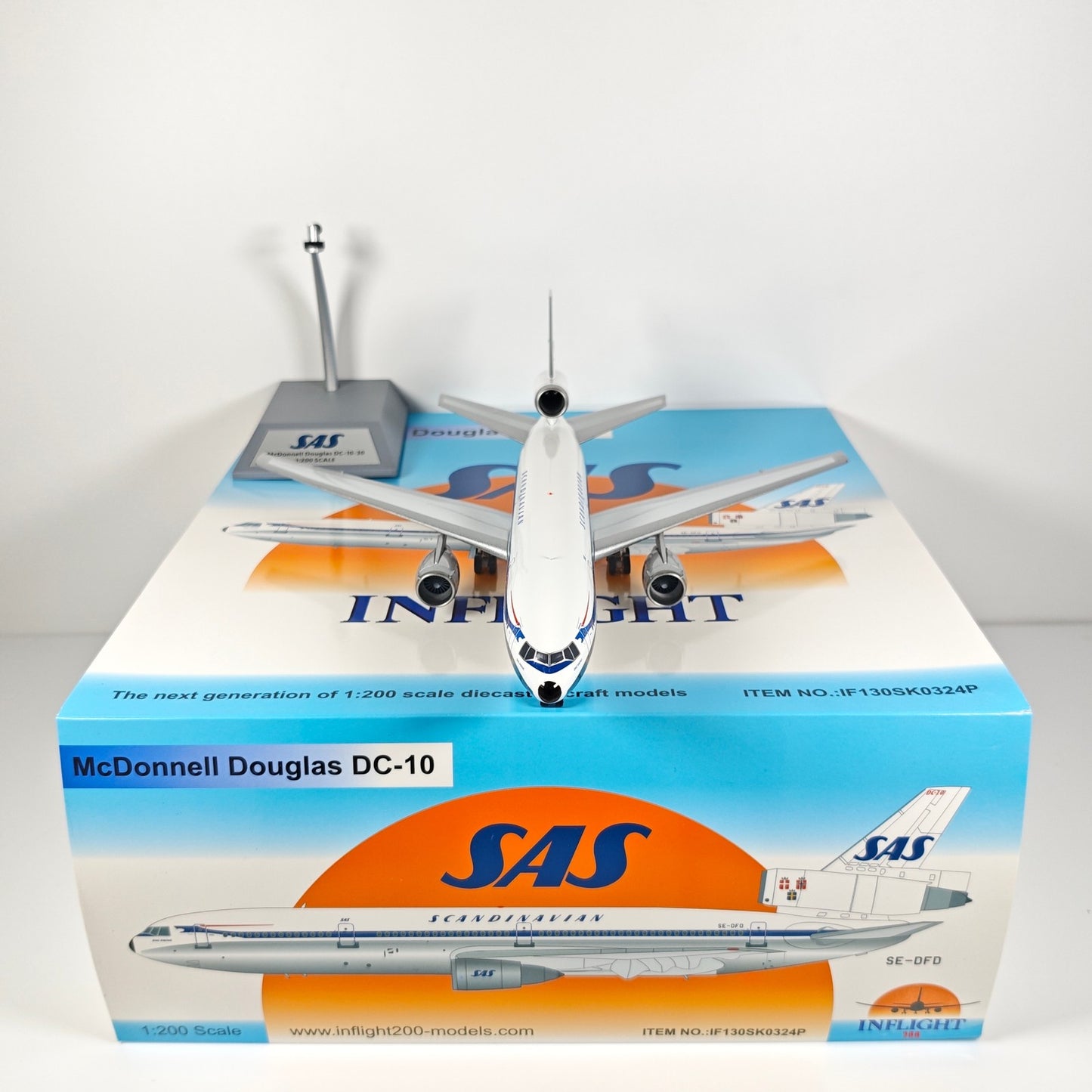 1:200 InFlight United DC-10 SE-DFD Passenger Airplane Diecast Plane Model