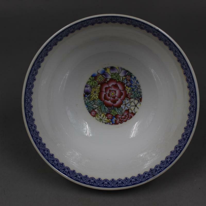 Collect Chinese Qing Dynasty Porcelain Blue and White Famille Rose Flowers Bowl