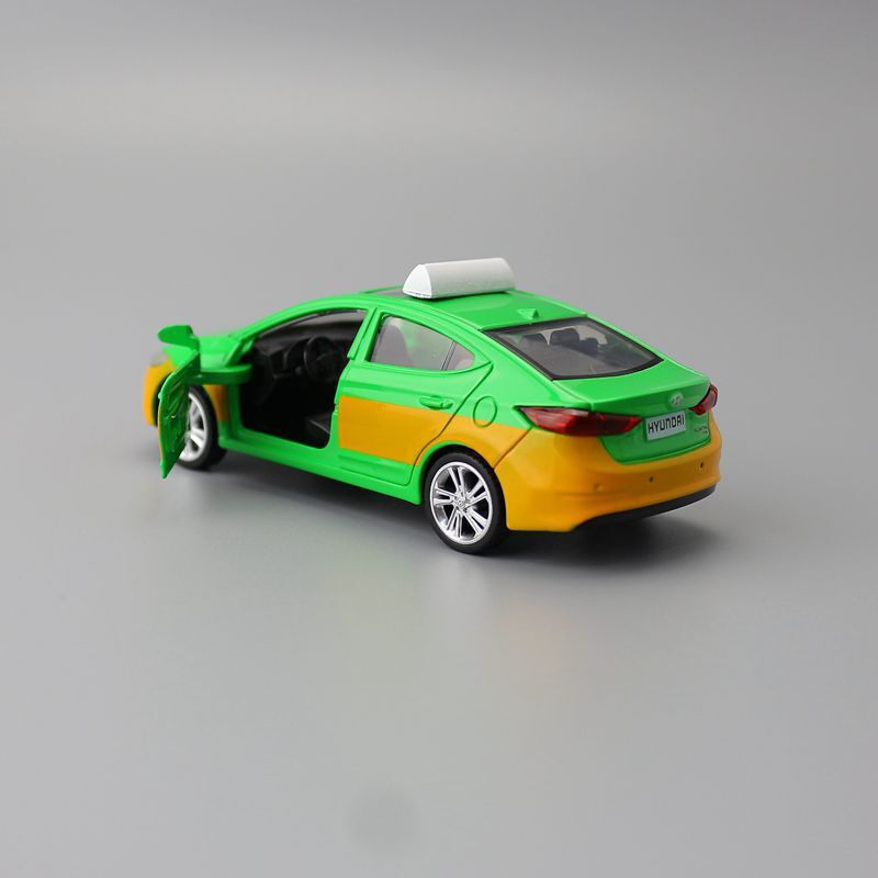 1:43 Diecast Hyundai Elantra Taxi Metal Car Model Toy Pull Back Door Open Gift