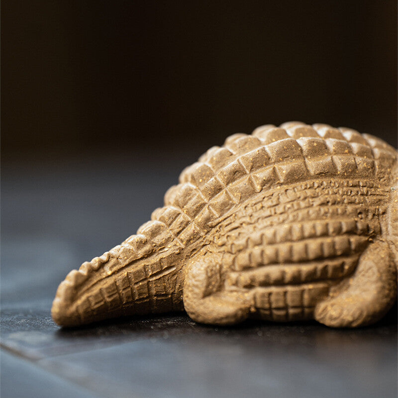 Crocodile Statue Handmade Carved Tea Pet Yixing Zisha Purple Clay Tea Play Small