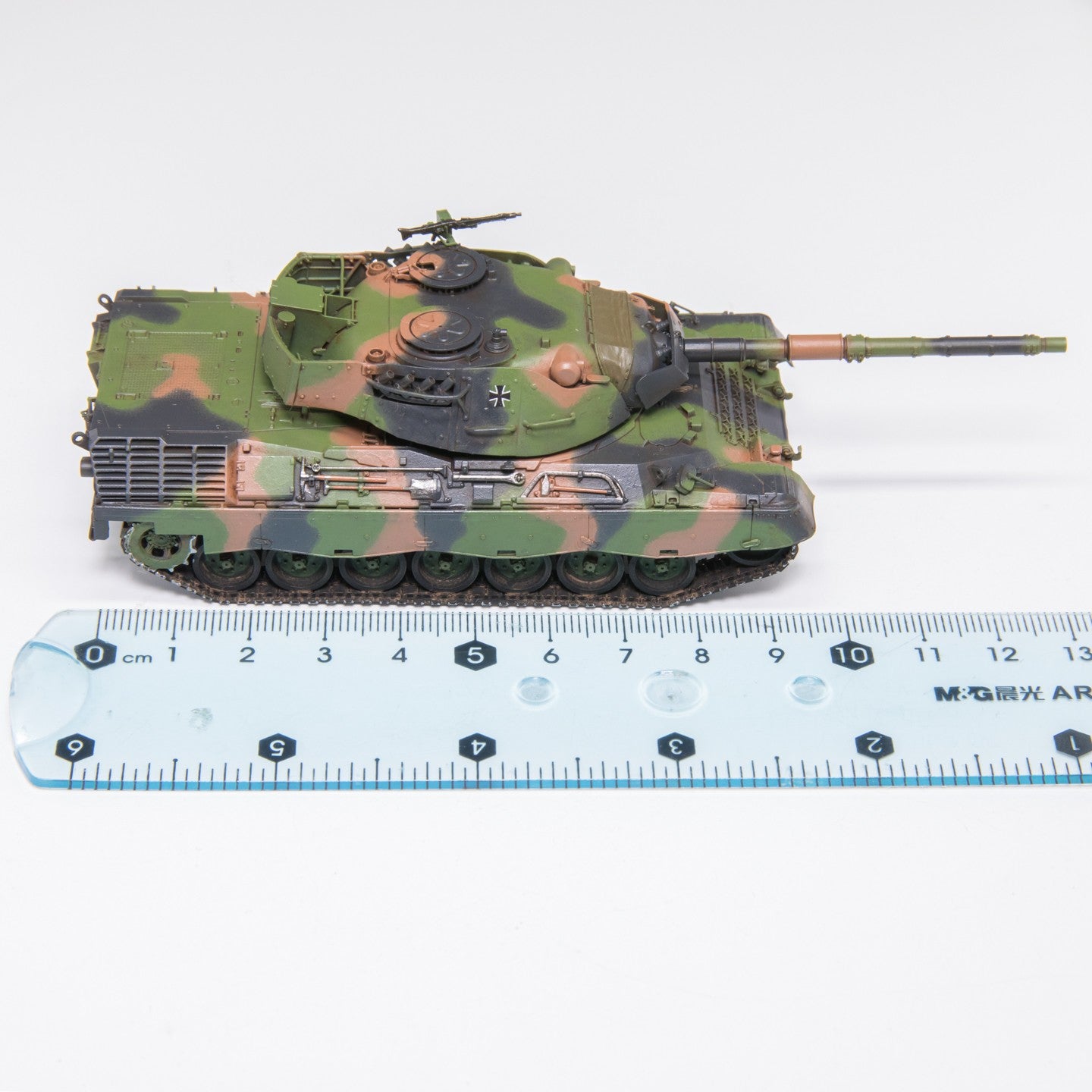 Handmade 1/72 German Leopard 1 Main battle tank A1A1 finished model