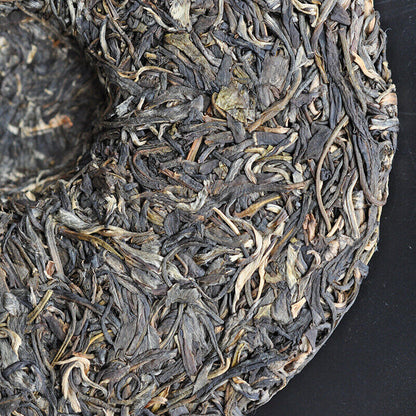 357g Pu-erh Raw Tea Icelandic Old Cottage Pu-erh Tea Zodiac Pu-erh Tea Cake