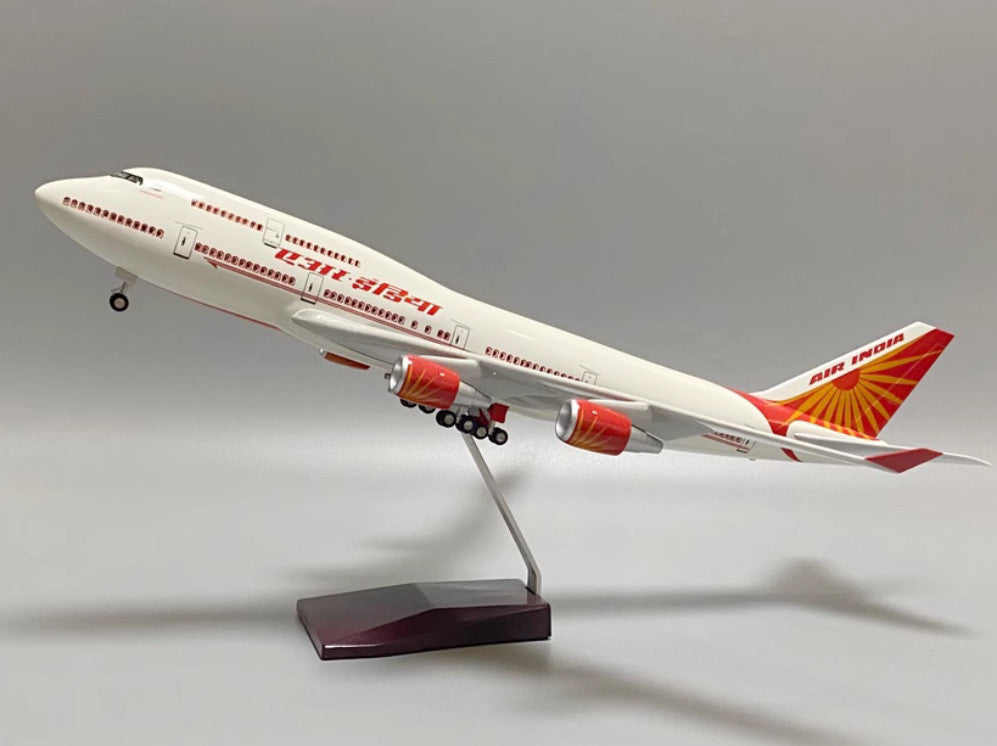 1:150 47CM AIR INDIA BOEING 747-400 Airplane Landing Gear Resin Aircraft Model