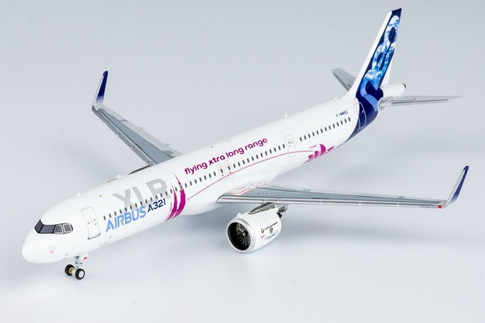 1:400 NG Model AIRBUS A321neo Passenger Airplane Diecast Aircraft Plane Model