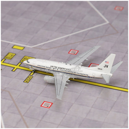 1:400 JC Wings U.S. Navy BOEING 737-700 C-40A Airplane Diecast Aircraft Model