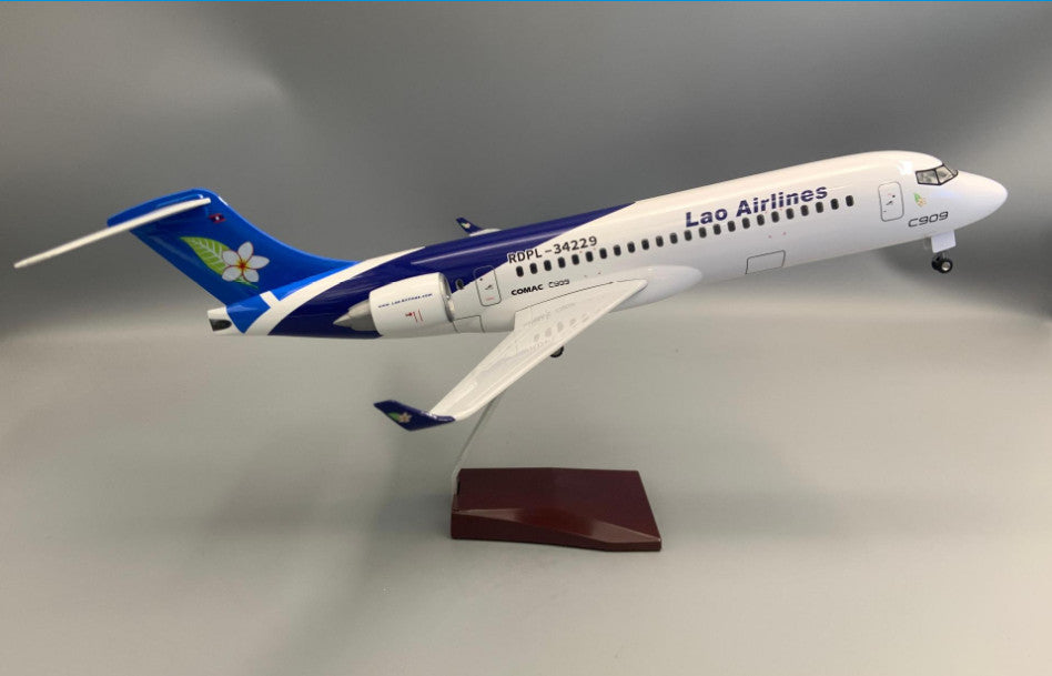 47CM 1:70 Lao Airlines COMAC C909 Passenger Airplane Landing Gears Resin Model