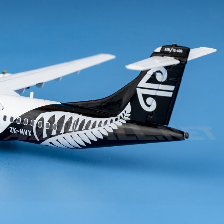 1:200 JC Wings Air New Zealand ATR-72-600 Airplane Diecast Aircraft Model