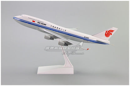 1:200 35CM AIR CHINA BOEING 747-400 Passenger Plane ABS Plastic Aircraft Model