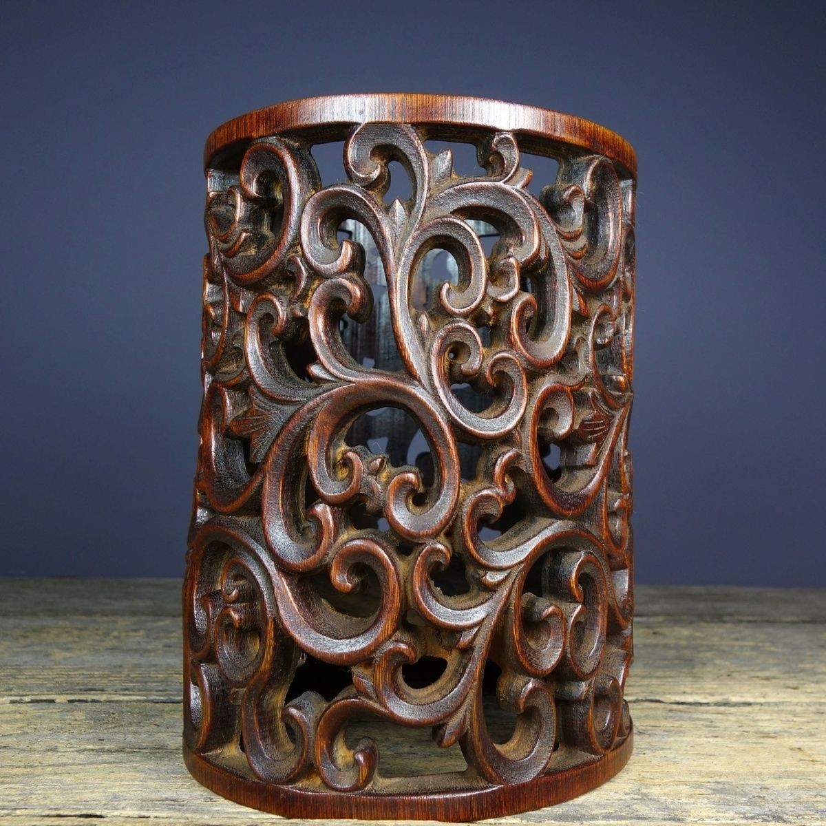 Vintage Bamboo Openwork Brush Pot 12x16cm Antique Scroll Pattern