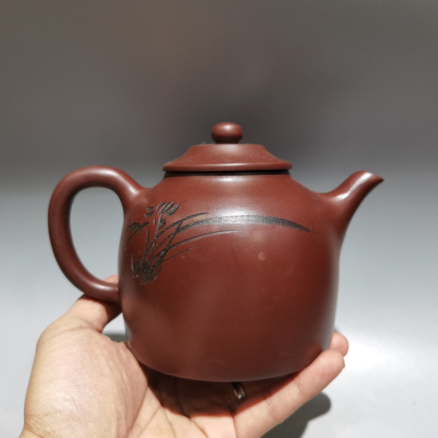 Chinese Yixing Zisha Clay Handmade Exquisite Teapot（潘壶 底款：顾景舟）