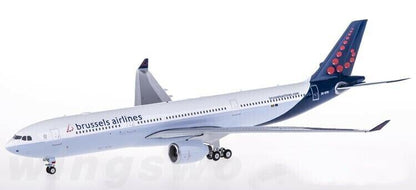 1:200 32CM Phoenix Brussels Airlines A330-300 Passenger Airplane Diecast Model