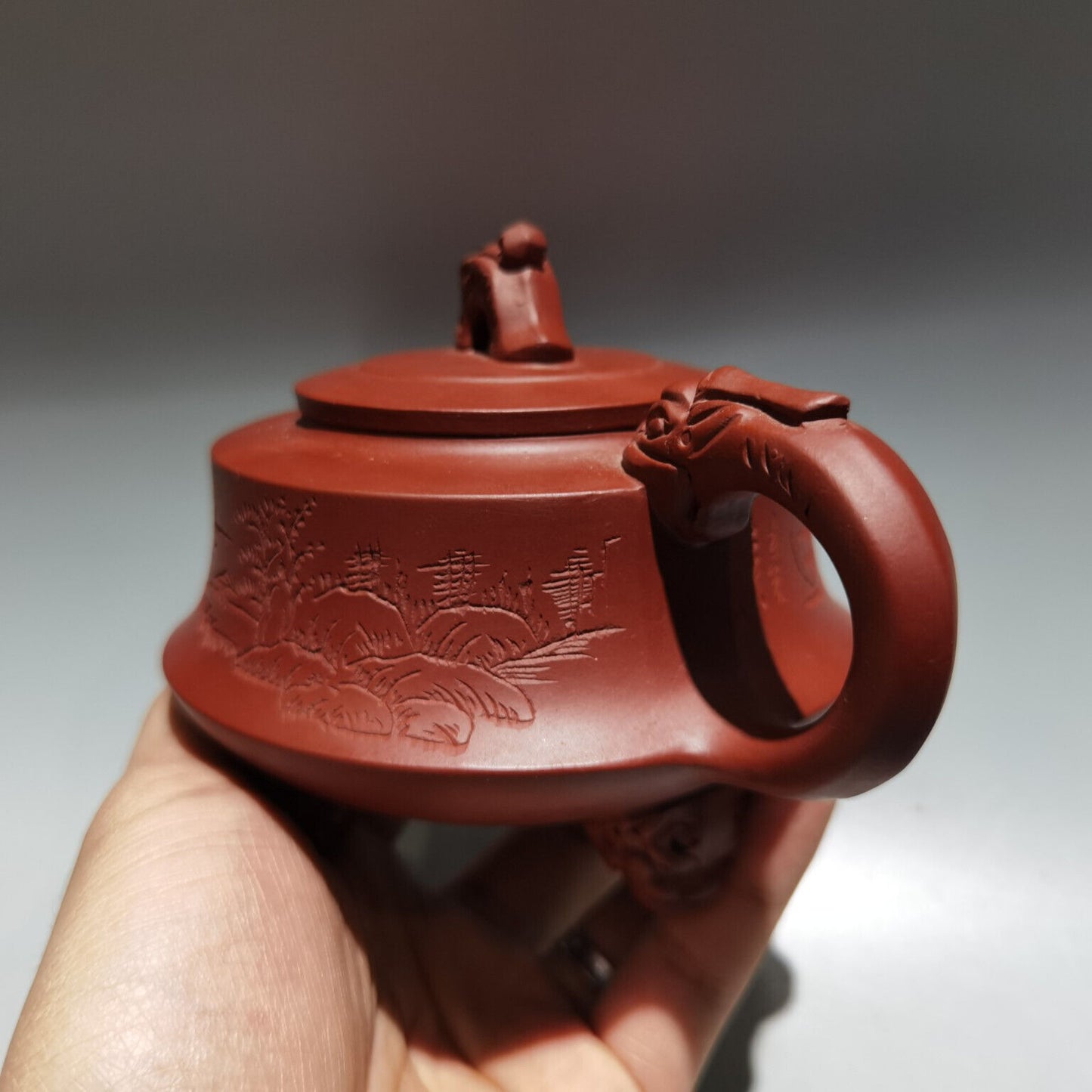 Chinese Yixing Zisha Clay Handmade Exquisite Teapot（三足龙尊壶 低款：郝彤彤）