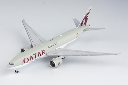 1:400 NG Model QATAR CARGO BOEING 777-200F Aircraft Diecast Plane Airplane Model