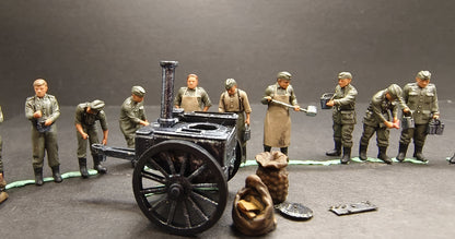 1/72 WW II Logistics Cooking Team The German Army Eating handpainted scene model
