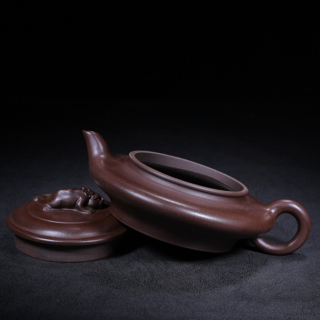 Chinese Yixing Zisha Clay Handmade Exquisite Teapot （水扁 底款：周桂珍）