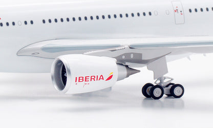 1:200 32CM InFlight IBERIA AIRBUS A330-300 Passenger Airplane Diecast Model