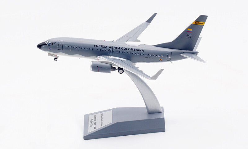 1:200 Inflight FUERZA AEREA COLOMBIANA Boeing 737-700 Aircraft Diecast Model