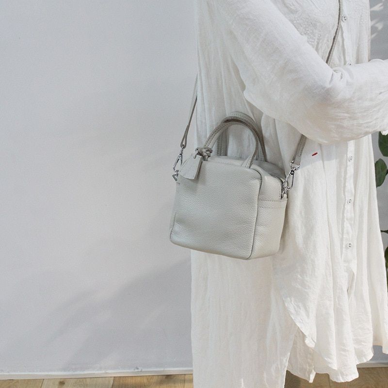 Genuine Leather Cowhide Handbag Purse Fashion Large Crossbody Bags 10*17*17 CM