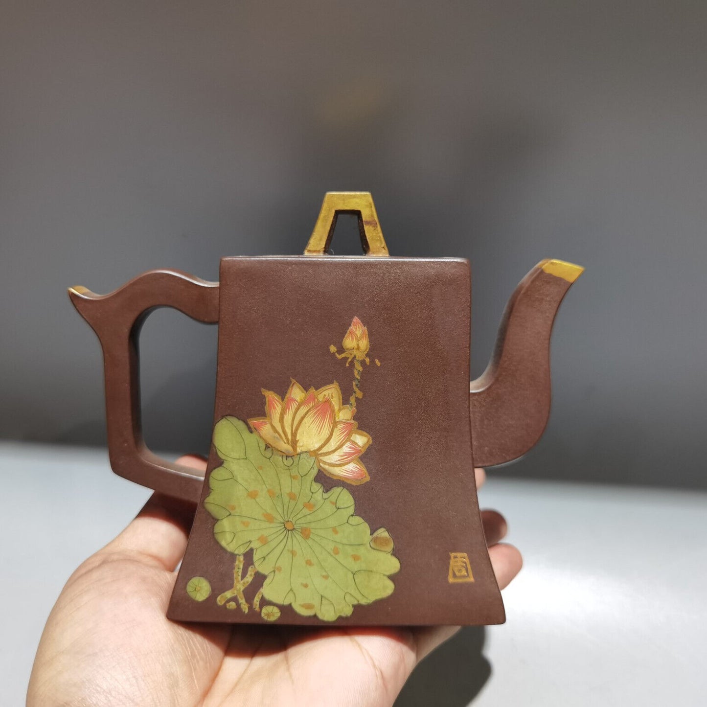 Chinese Yixing Zisha Clay Handmade Exquisite Teapot （四方描金壶 底款：施小马）