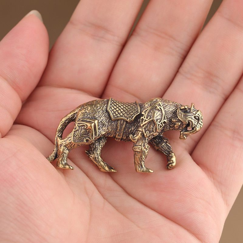 Pure Brass Saber-Toothed Tiger Ornament Armor Tiger Model Tea Pet Paperweight