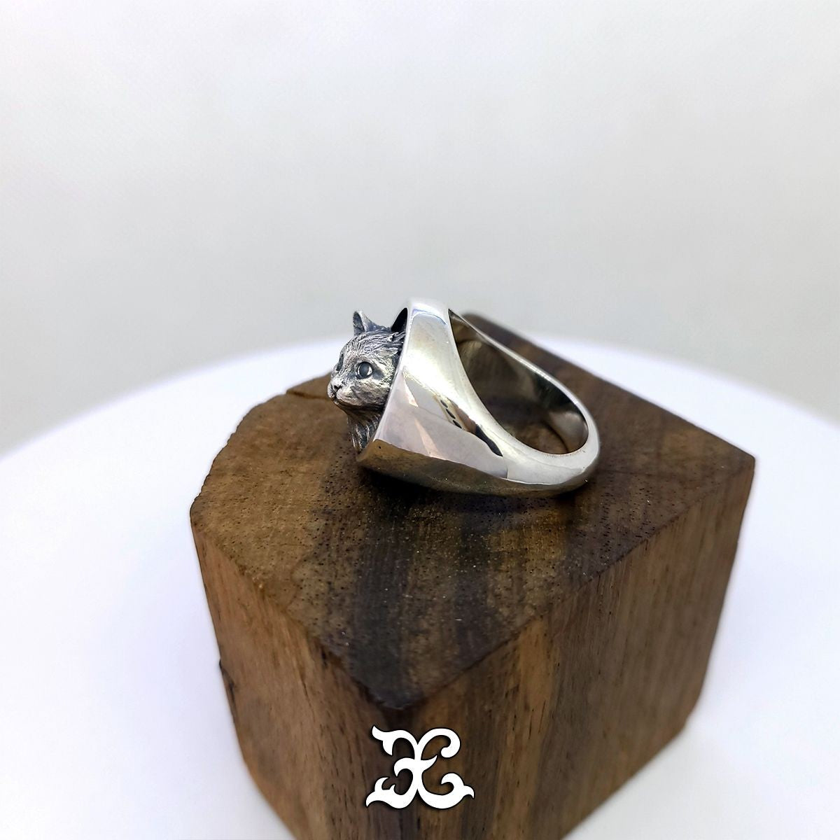 Vintage Cat Relief Ring Adjustable Open Silver Plated Pet Jewelry