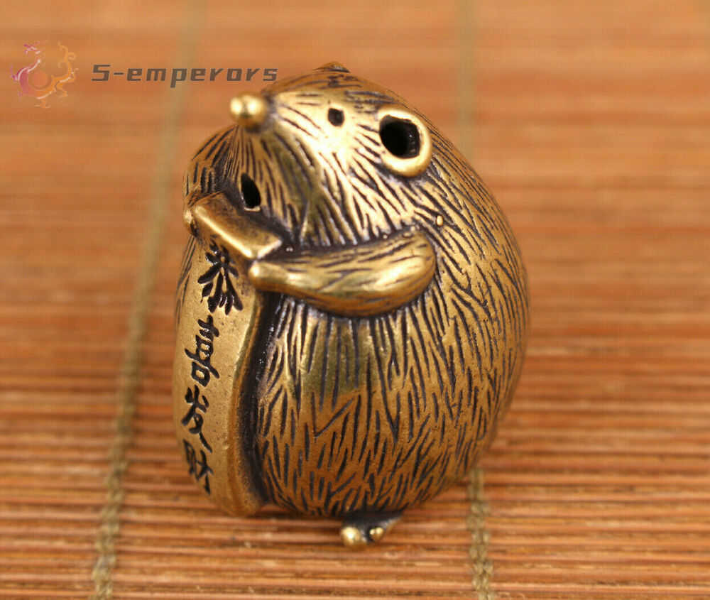 Fortune Chinese brass handmade hedgehog Statue figure Tea Pet hand piece Art
