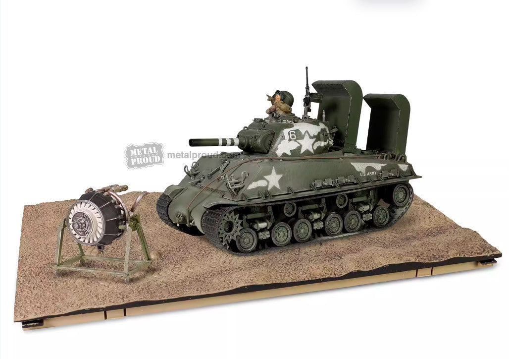 1:32 Forces of Valor U.S. Amphibious Sherman M4E8 Tank Diecast Military Model