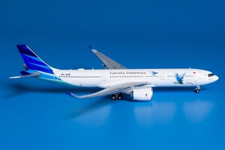 1:400 JC Wings Gruda Indonesia AIRBUS A330-900neo Passenger Plane Diecast Model