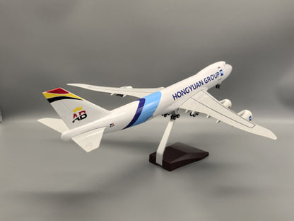 1:160 47CM HONGYUAN GROUP BOEING 747-8 Plane Landing Gear Resin Aircraft Model