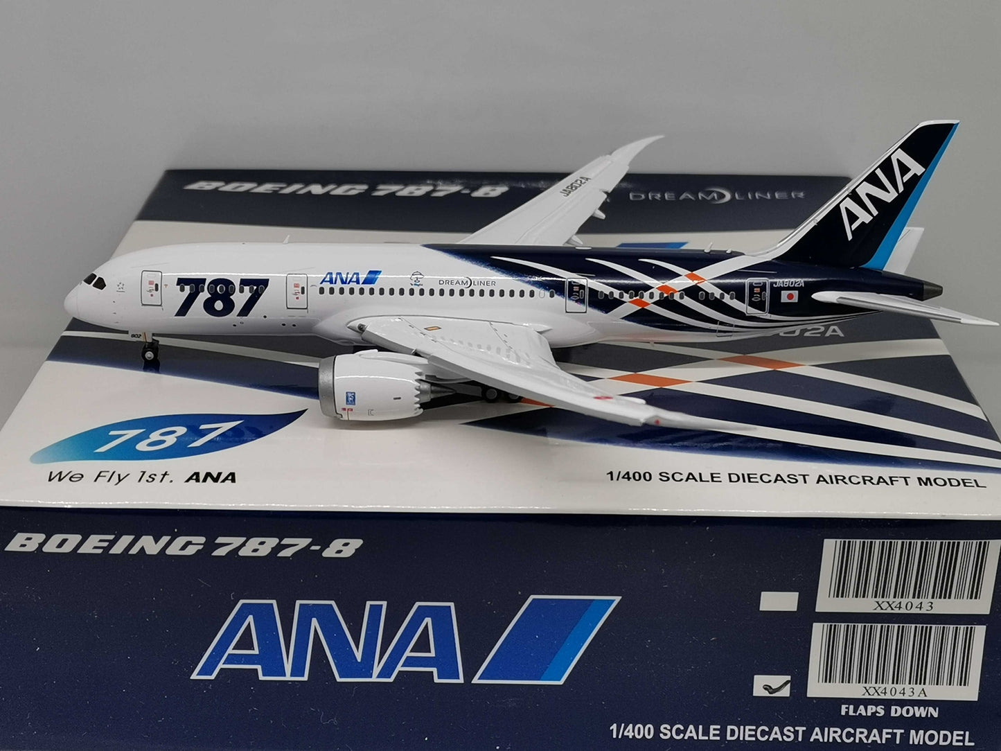 1:400 JC Wings ANA BOEING B787-8 Flap Down Passenger Airplane Diecast Model